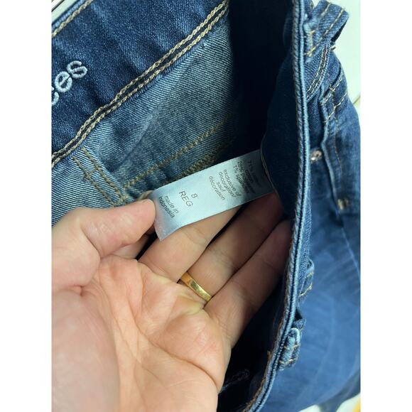 Womens Maurices Jeans, Size 8, Regular - Picture 4 of 4